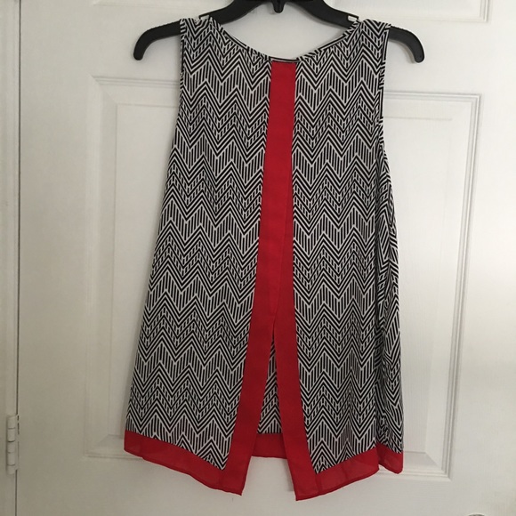 Top - Picture 2 of 4